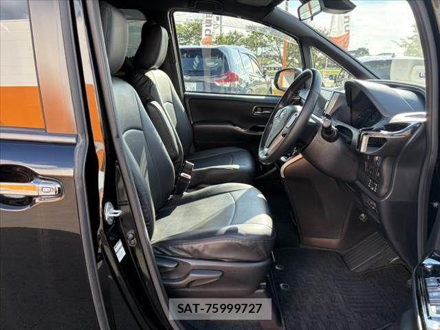 Toyota VOXY 2019-09 8746716-15