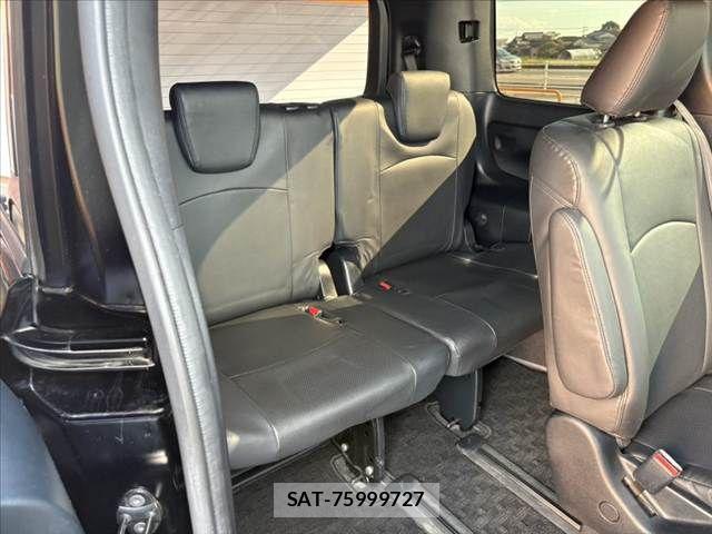 Toyota VOXY 2019-09 8746716-19