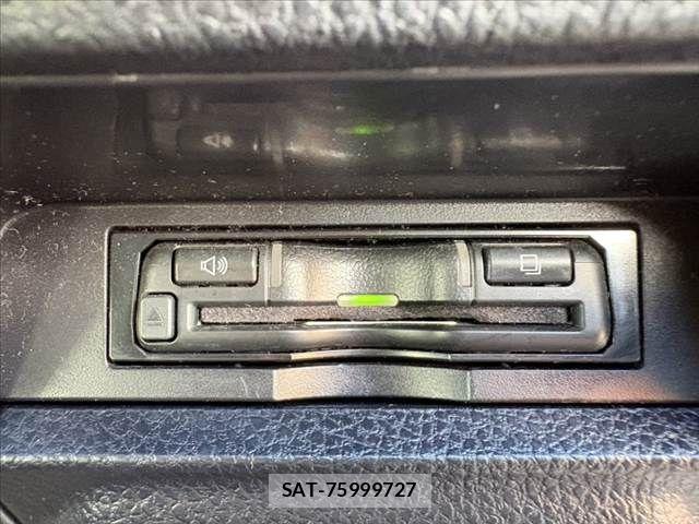 Toyota VOXY 2019-09 8746716-28