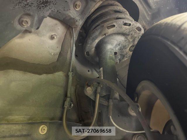 Toyota VOXY 2016-07 8746714-18