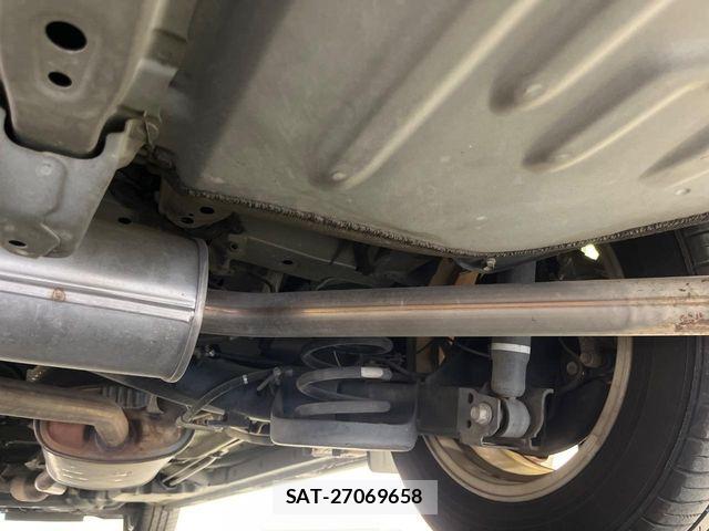 Toyota VOXY 2016-07 8746714-19