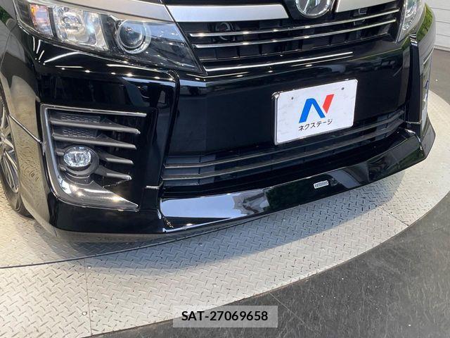 Toyota VOXY 2016-07 8746714-2