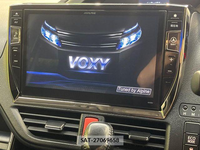 Toyota VOXY 2016-07 8746714-3