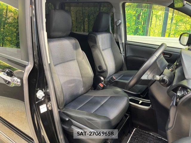 Toyota VOXY 2016-07 8746714-6