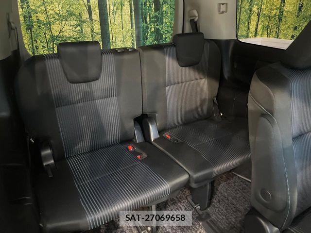 Toyota VOXY 2016-07 8746714-8