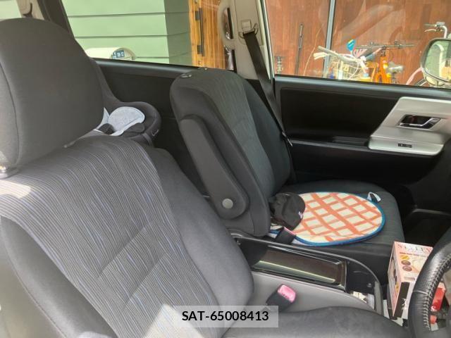 Toyota VOXY 2011-01 8746734-10