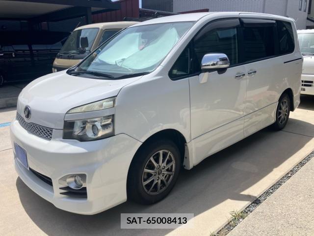 Toyota VOXY 2011-01 8746734-1