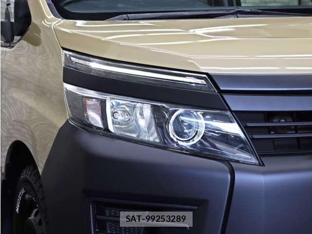 Toyota VOXY 2014-12 8746713-11