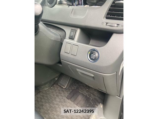 Toyota VOXY 2010-01 8746749-12