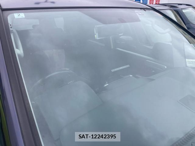 Toyota VOXY 2010-01 8746749-3