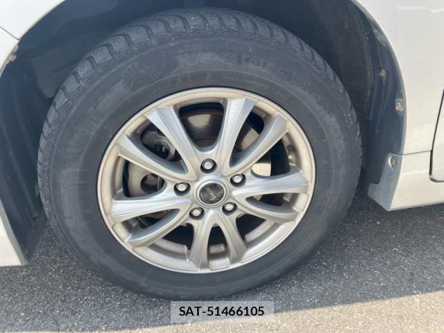 Toyota VOXY 2014-03 8746732-10