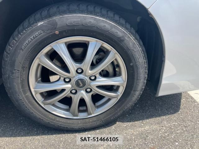 Toyota VOXY 2014-03 8746732-3