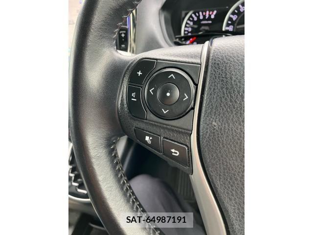 Toyota VOXY 2015-09 8746730-10