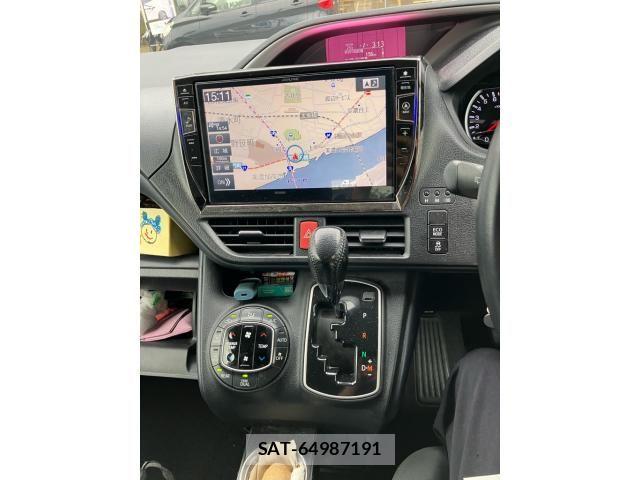 Toyota VOXY 2015-09 8746730-12