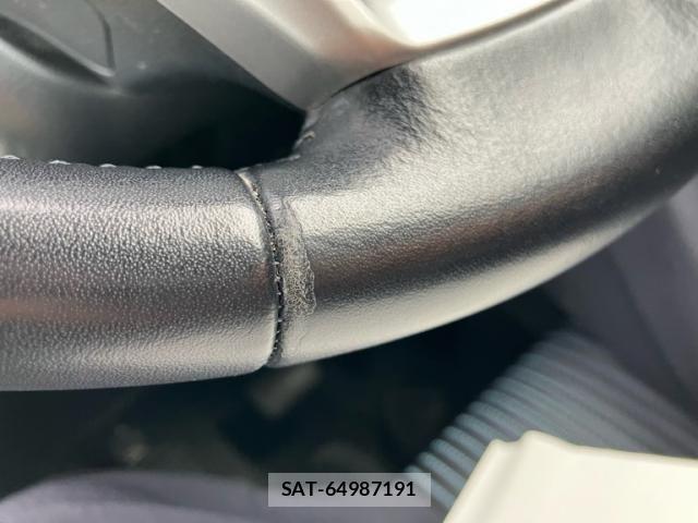 Toyota VOXY 2015-09 8746730-21