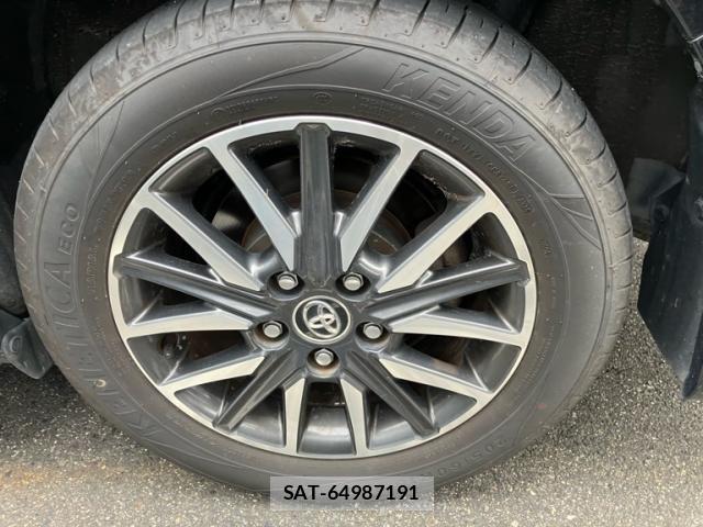 Toyota VOXY 2015-09 8746730-7