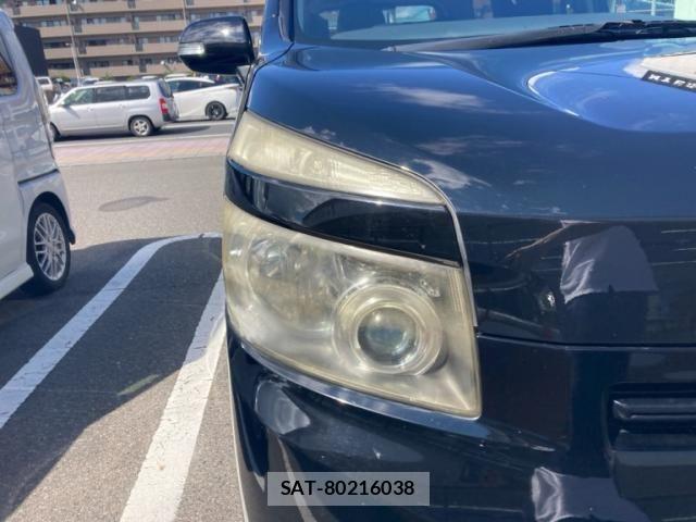 Toyota VOXY 2010-04 8746754-4