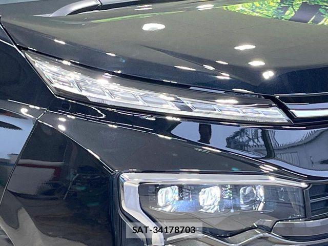 Toyota VOXY 2024-03 8746692-12