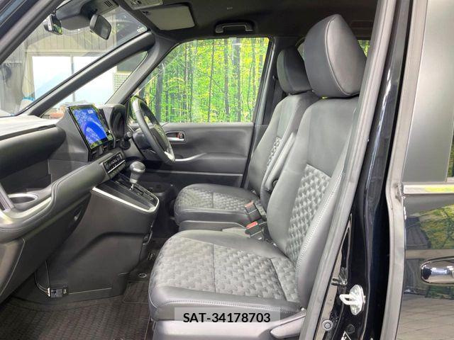 Toyota VOXY 2024-03 8746692-7