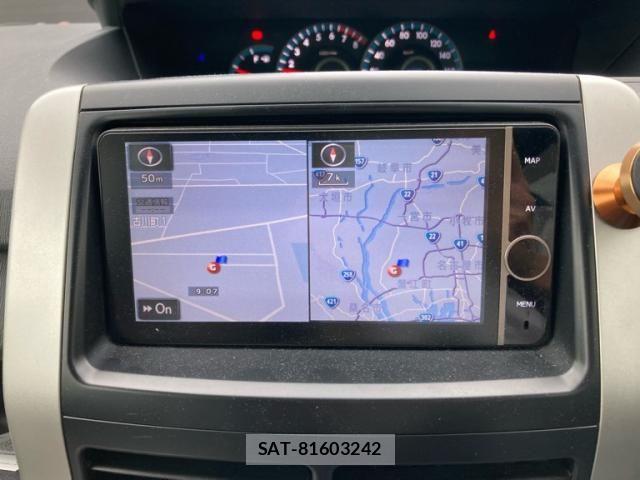 Toyota VOXY 2013-10 8746736-22