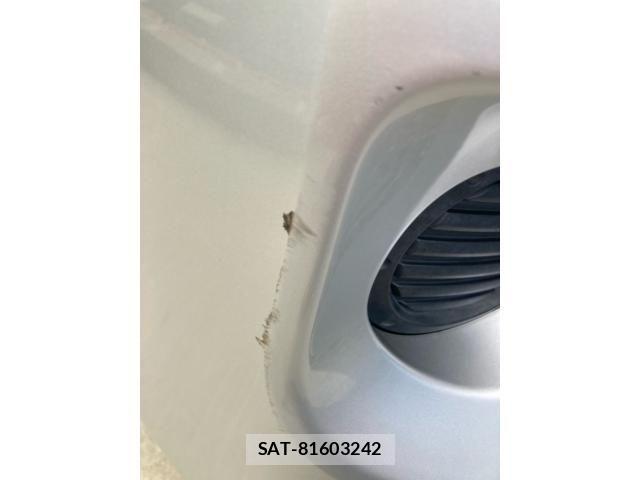 Toyota VOXY 2013-10 8746736-28
