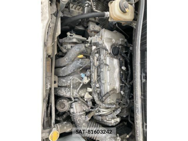 Toyota VOXY 2013-10 8746736-29