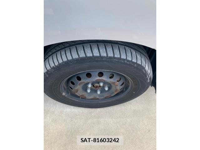 Toyota VOXY 2013-10 8746736-4