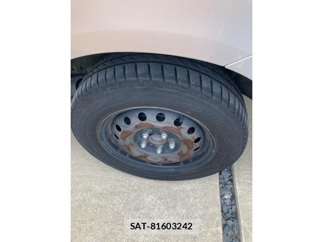 Toyota VOXY 2013-10 8746736-6