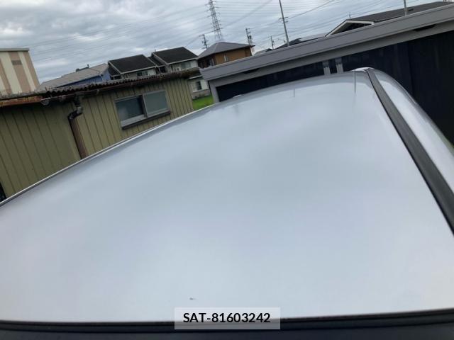 Toyota VOXY 2013-10 8746736-8