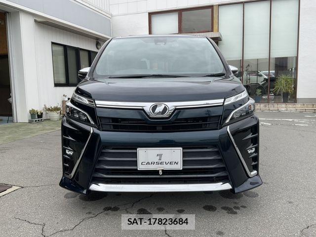 Toyota VOXY 2018-09 8746719-1