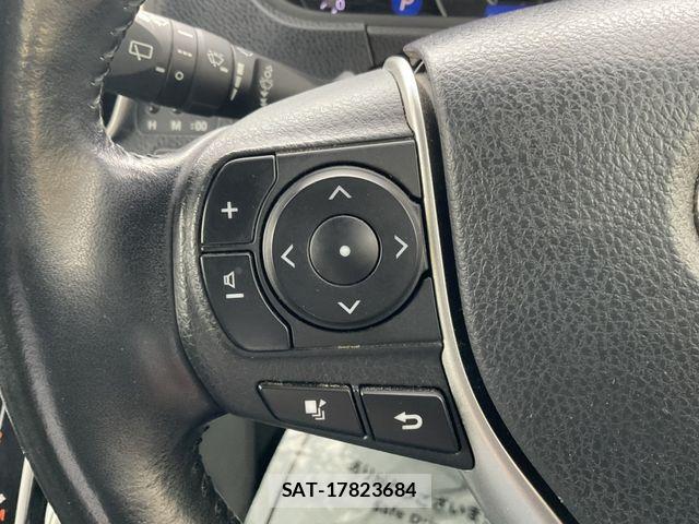 Toyota VOXY 2018-09 8746719-21
