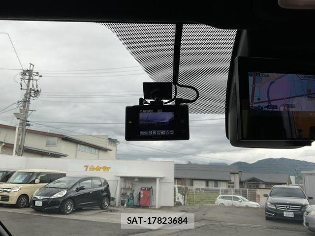 Toyota VOXY 2018-09 8746719-24
