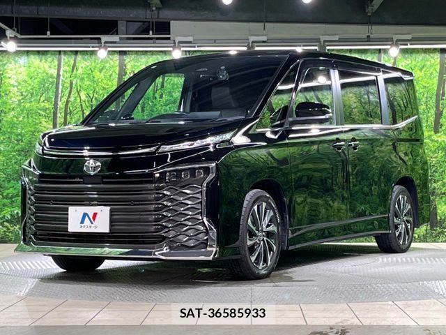 Toyota VOXY 2023-10 8746706-16
