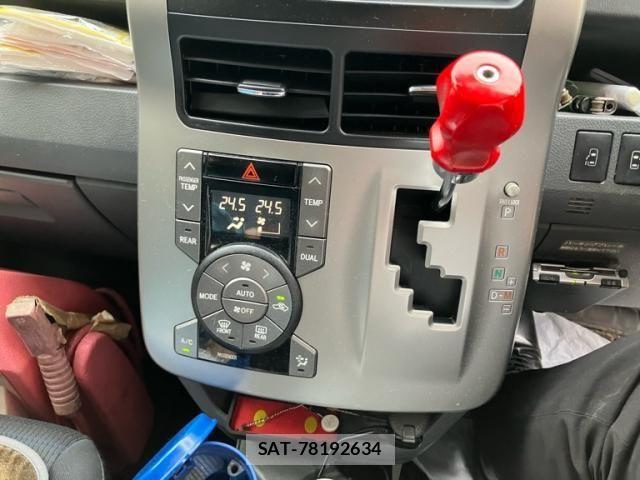 Toyota VOXY 2008-03 8746747-16