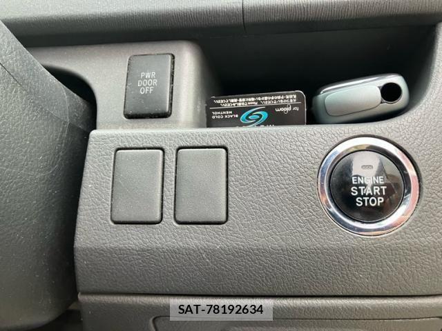 Toyota VOXY 2008-03 8746747-18