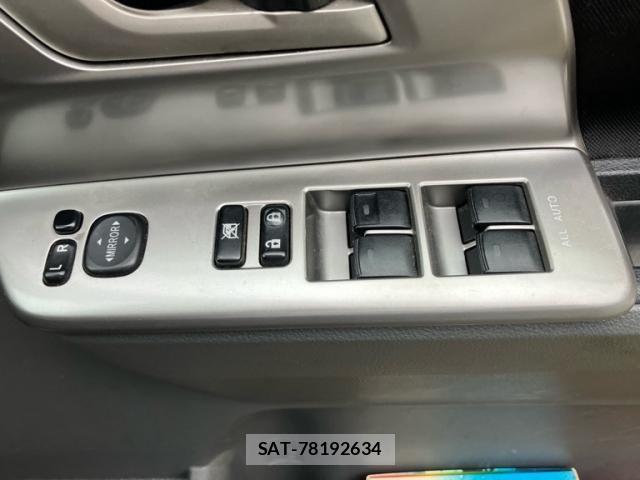 Toyota VOXY 2008-03 8746747-19