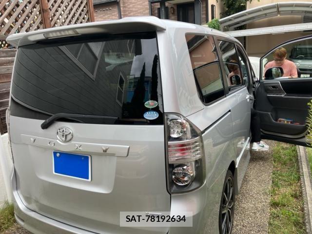 Toyota VOXY 2008-03 8746747-3