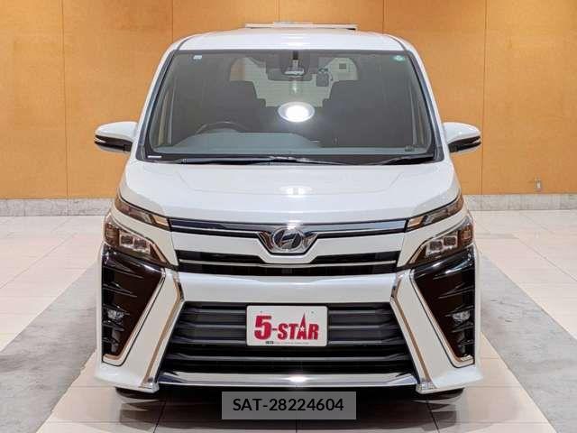 Toyota VOXY 2017-12 8746707-10