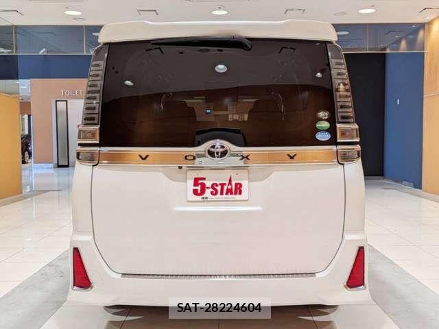 Toyota VOXY 2017-12 8746707-13