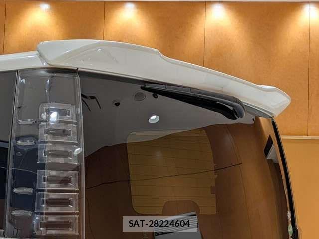 Toyota VOXY 2017-12 8746707-18
