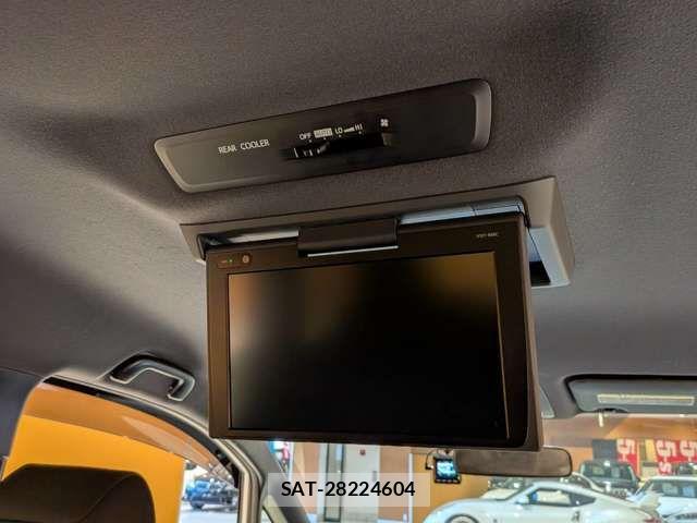 Toyota VOXY 2017-12 8746707-6