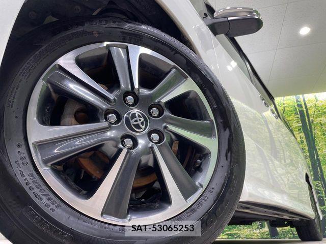 Toyota VOXY 2018-11 8746720-13
