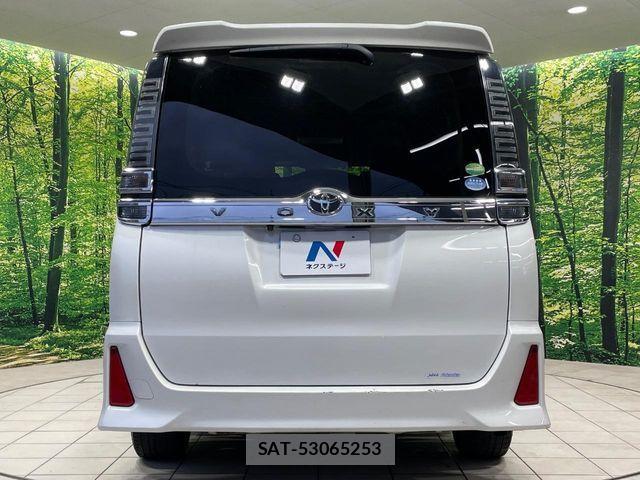 Toyota VOXY 2018-11 8746720-15