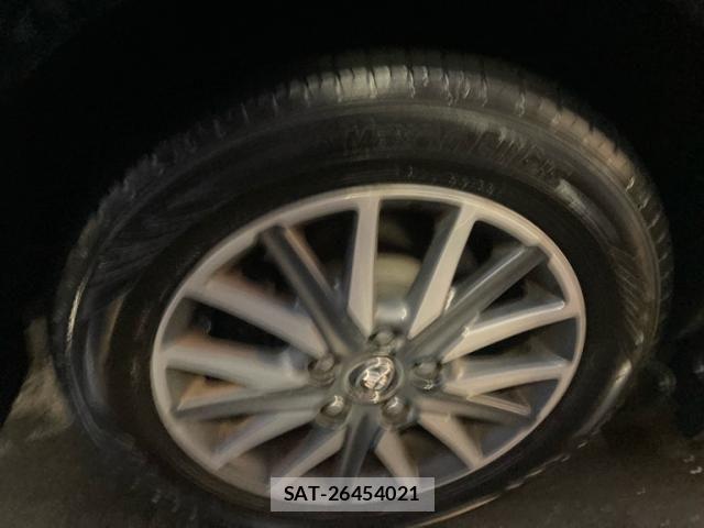 Toyota VOXY 2015-09 8746733-11