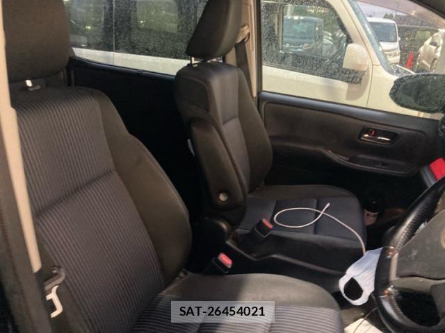Toyota VOXY 2015-09 8746733-15