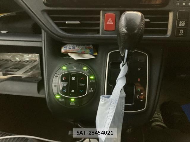 Toyota VOXY 2015-09 8746733-23