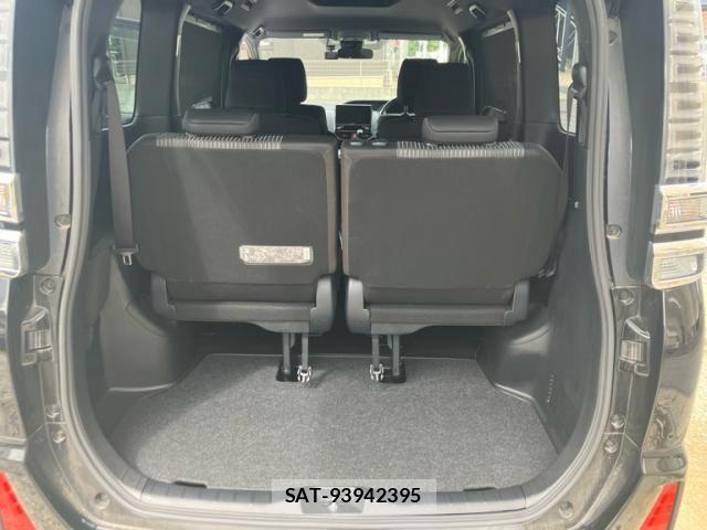 Toyota VOXY 2020-09 8746721-9