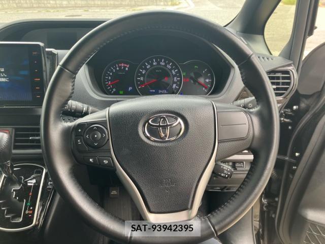 Toyota VOXY 2020-09 8746721-14