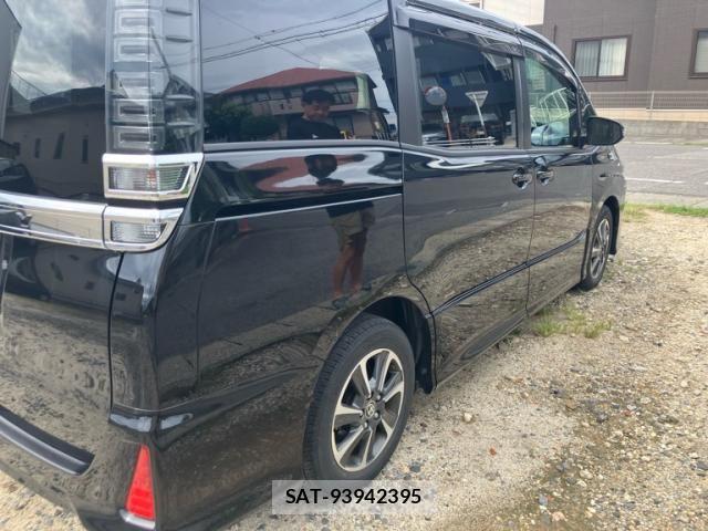 Toyota VOXY 2020-09 8746721-3