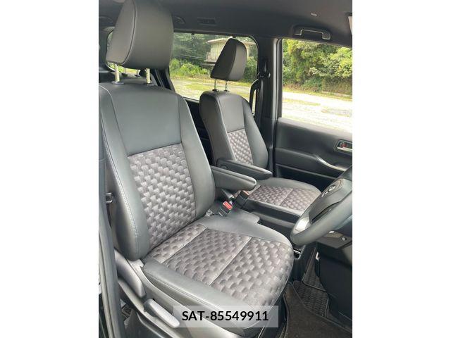 Toyota VOXY 2025-01 8746705-17